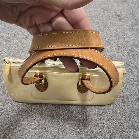 Louis Vuitton Monogram Vernis Shoulder Bag Butter Yellow Patent Leather Pastel - Picture 4 of 16